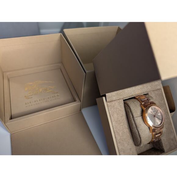 Burberry BU9233 Rose Gold Women's Watch – Sapphire Crystal – Swiss Made – NIB - Picture 8 of 10